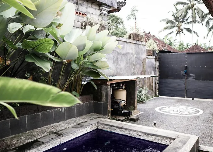 Gandhi Cahyana House テガララン
